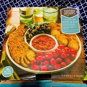 BJ’s Porcelain Chip and Dip Tray